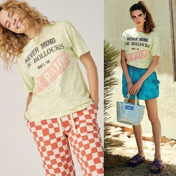 NWT DAYDREAMER Sex Pistols Never Mind The Bollocks 70s Acid Wash Album Tee XS - Picture 1 of 11